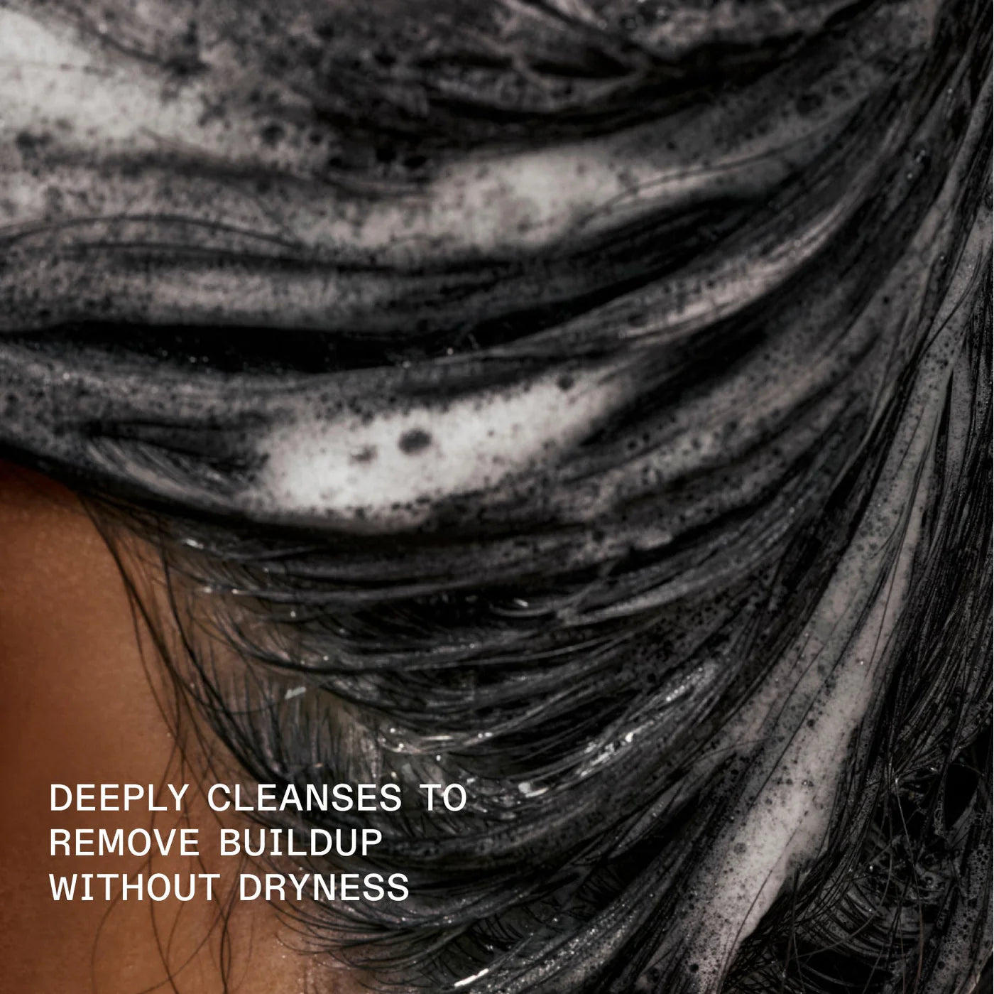 Olaplex No.4C Bond Maintenance Clarifying Shampoo (250ml)